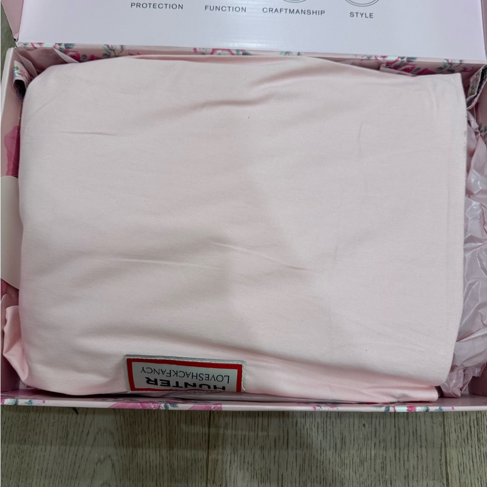 Love Shack Fancy x Hunter Pink Bow Rain Boots - Limited Edition, NEW - Picture 3 of 4